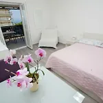 Marija Cizmic 아파트 *