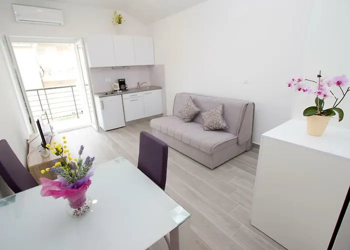 Marija Cizmic Apartman *